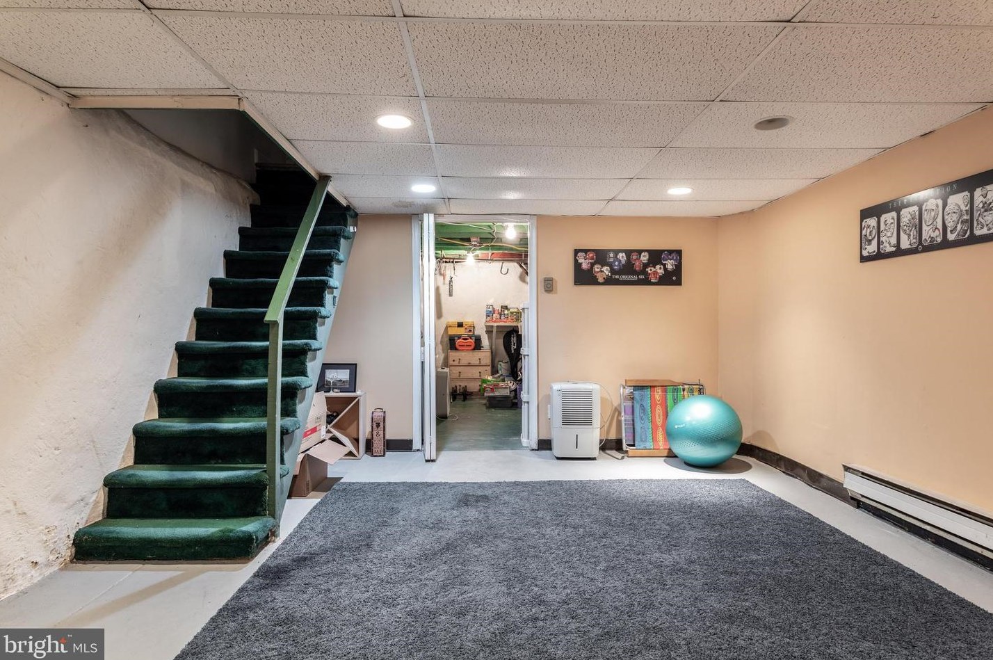 241 Trent Rd, Penn Wynne PA 19096-3219 exterior