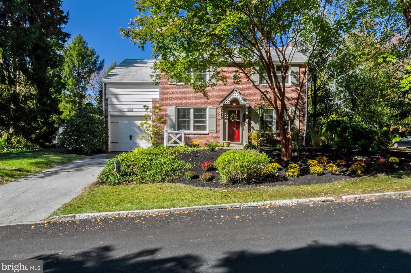 1519 Crest Rd, Penn Wynne, PA 19096-4048