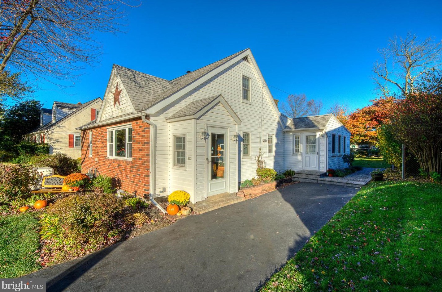 225 Overlook Rd, Prospectville, PA 19002