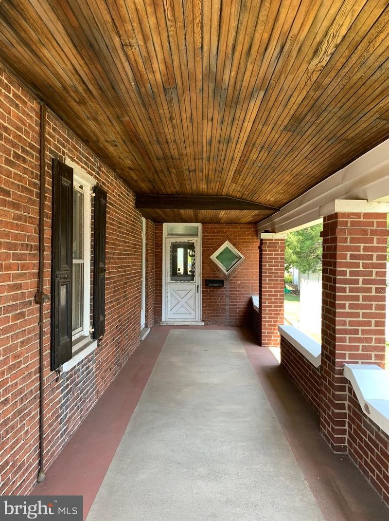 215 N Main St, Souderton, PA 18964