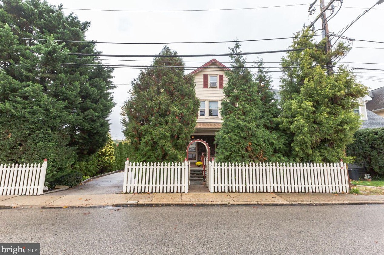 409 N Narberth Ave, Penn Valley, PA 19072