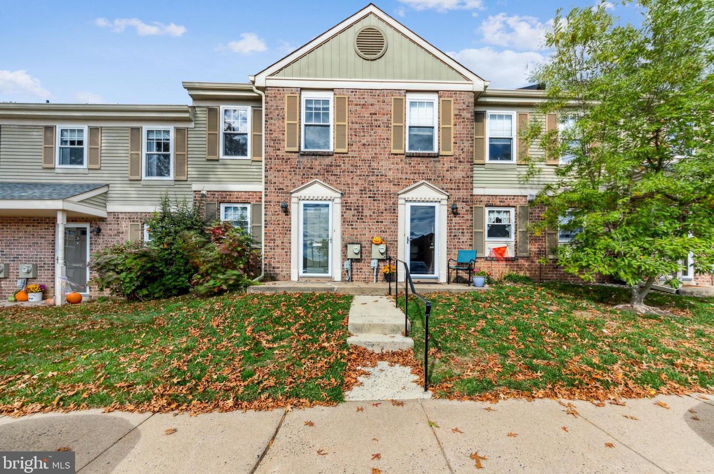 27 Winston Ct, Blue Bell, PA 19422