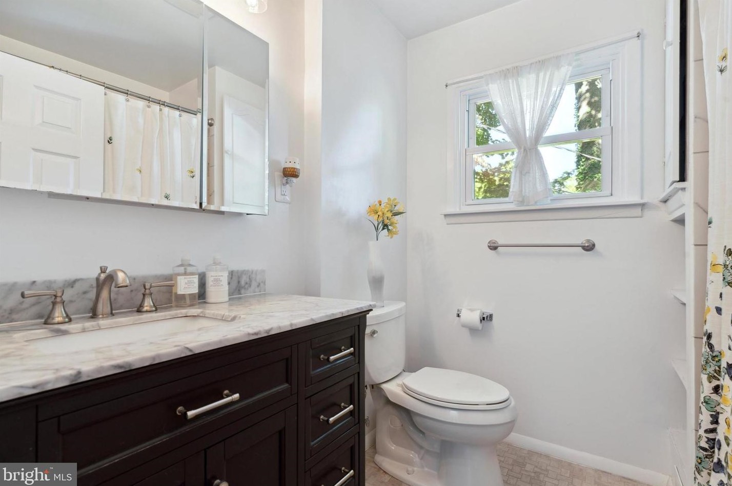 718 Roslyn Ave, Ardsley PA  19038-3805 exterior