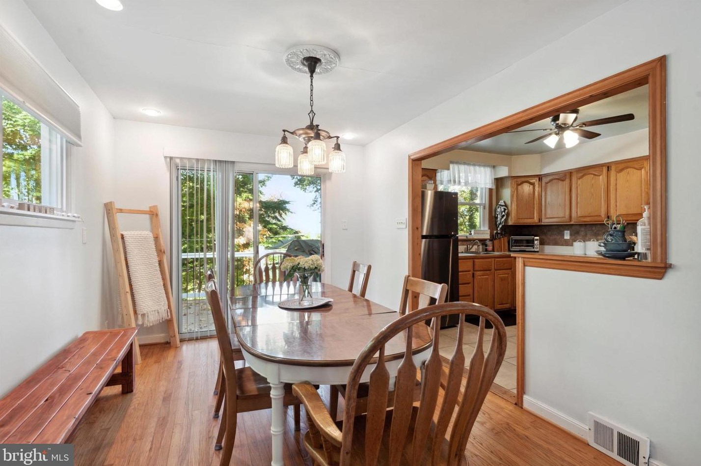 718 Roslyn Ave, Ardsley PA  19038-3805 exterior