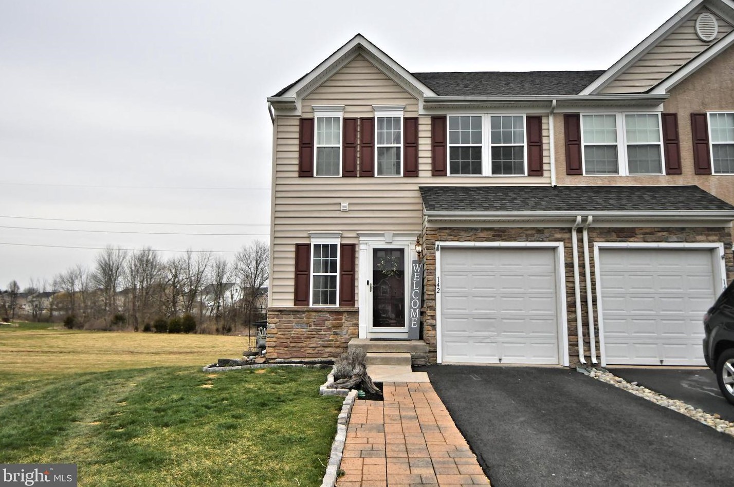 142 Fawn Dr, Gilbertsville, PA 19525