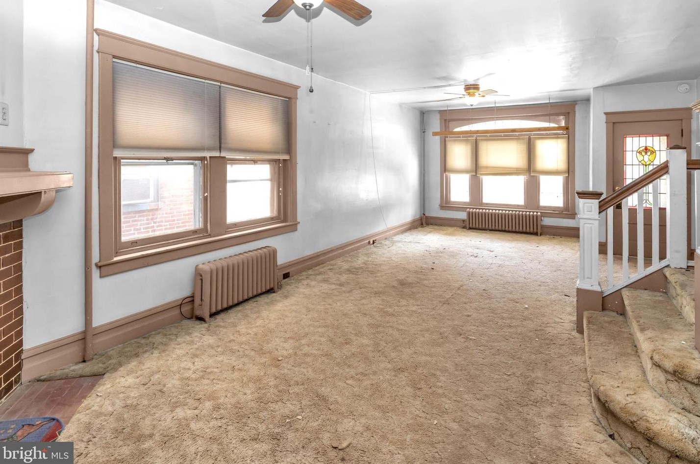 373 Charlotte St, Pottstown, PA 19464-5361