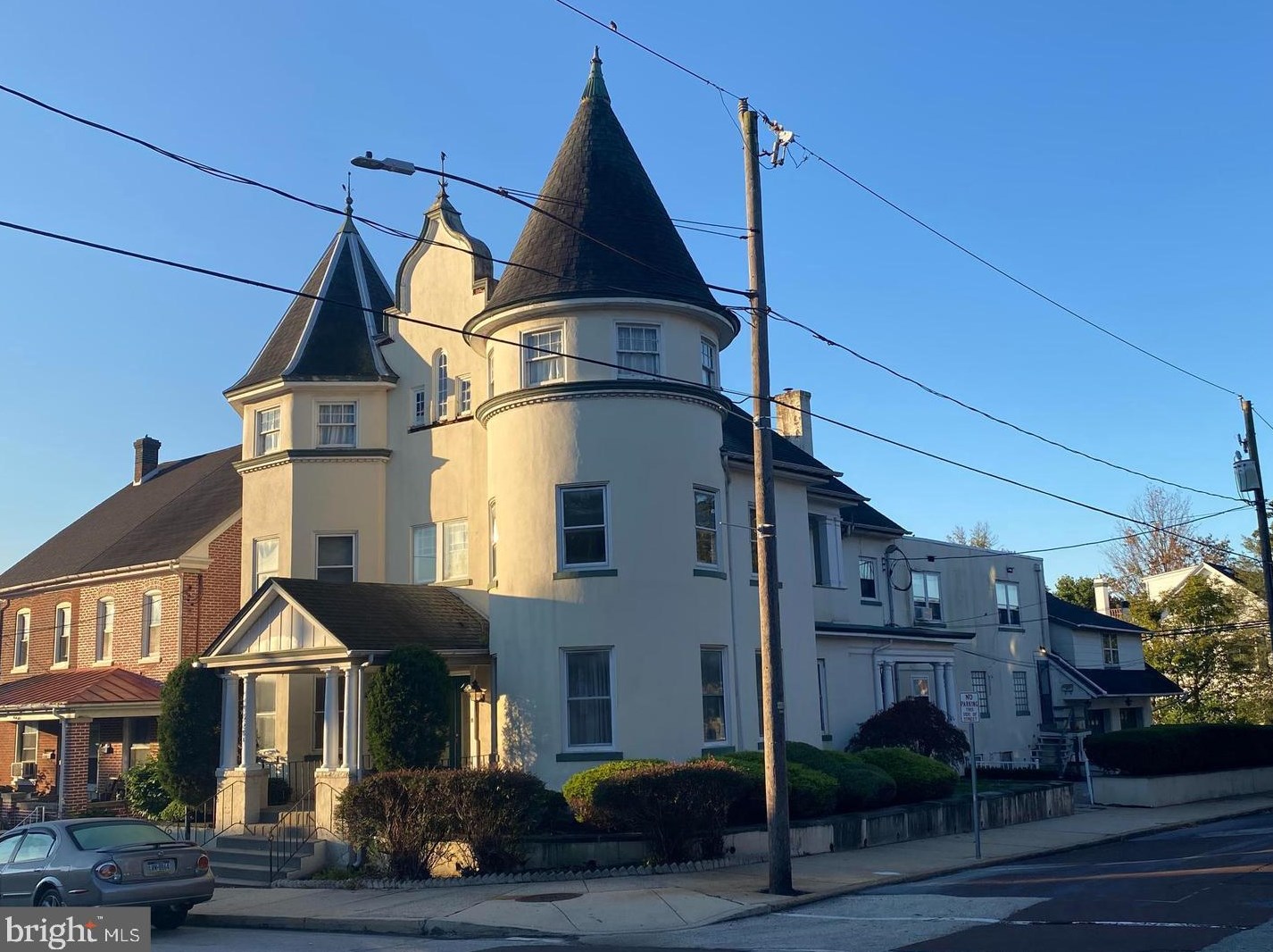 228 N Main St, Souderton, PA 18964