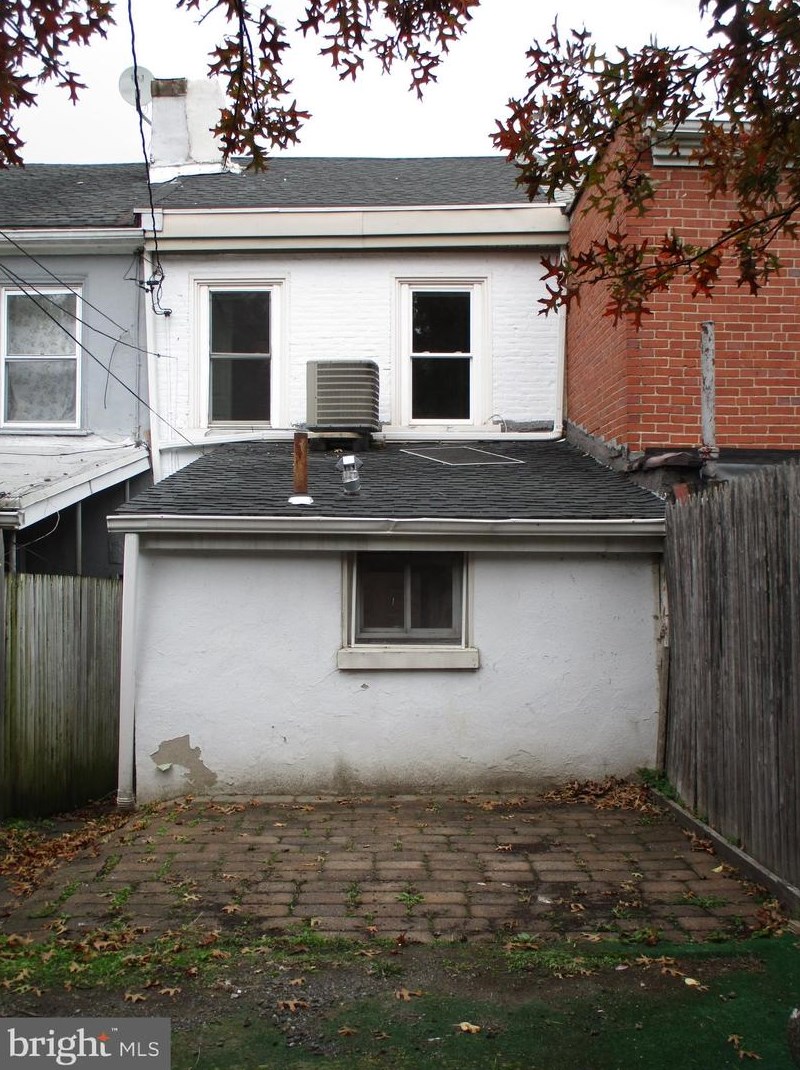 516 Norris St, Norristown, PA 19401