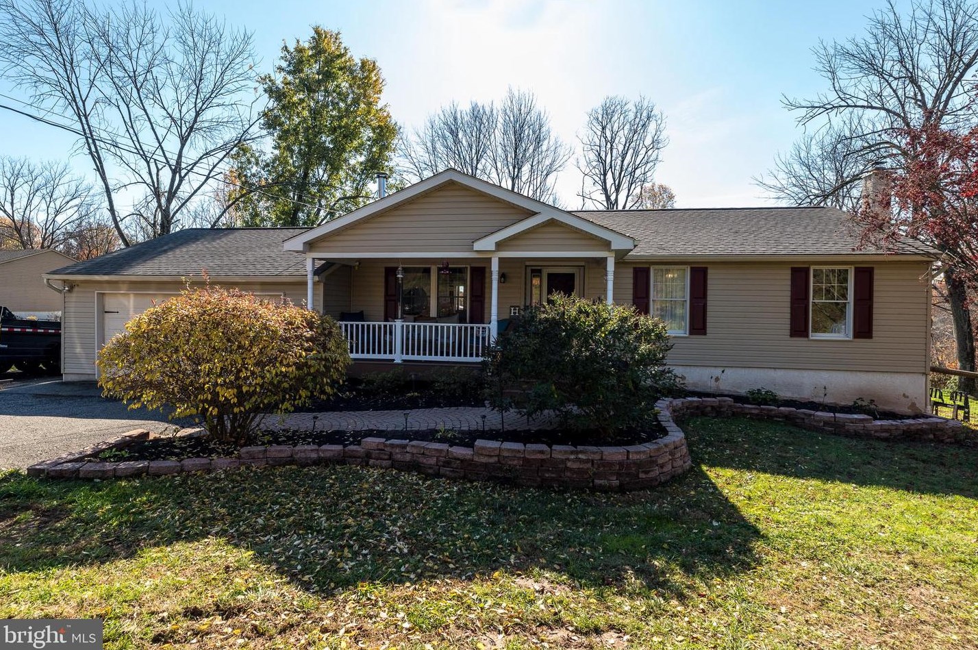 124 Hill Rd, Dale, PA 19504