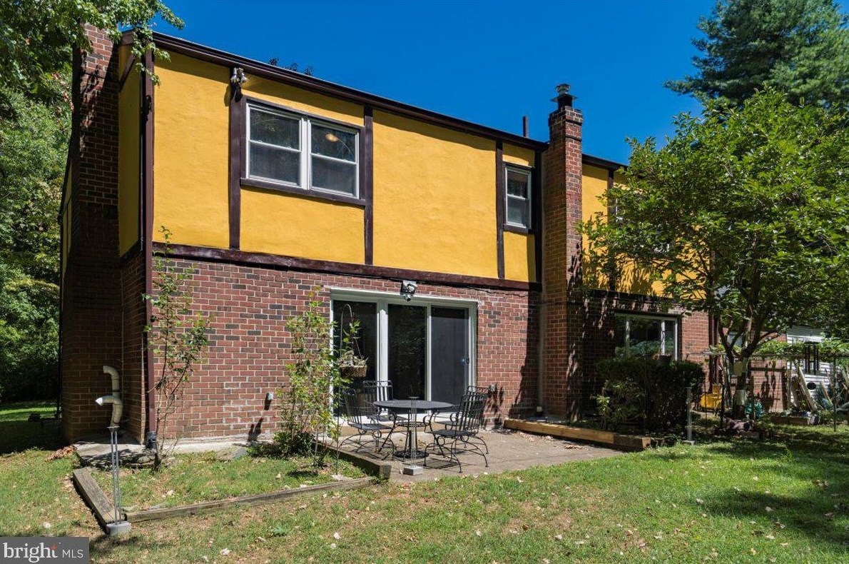 212 Clarion Ave, Melrose Park, PA 19027