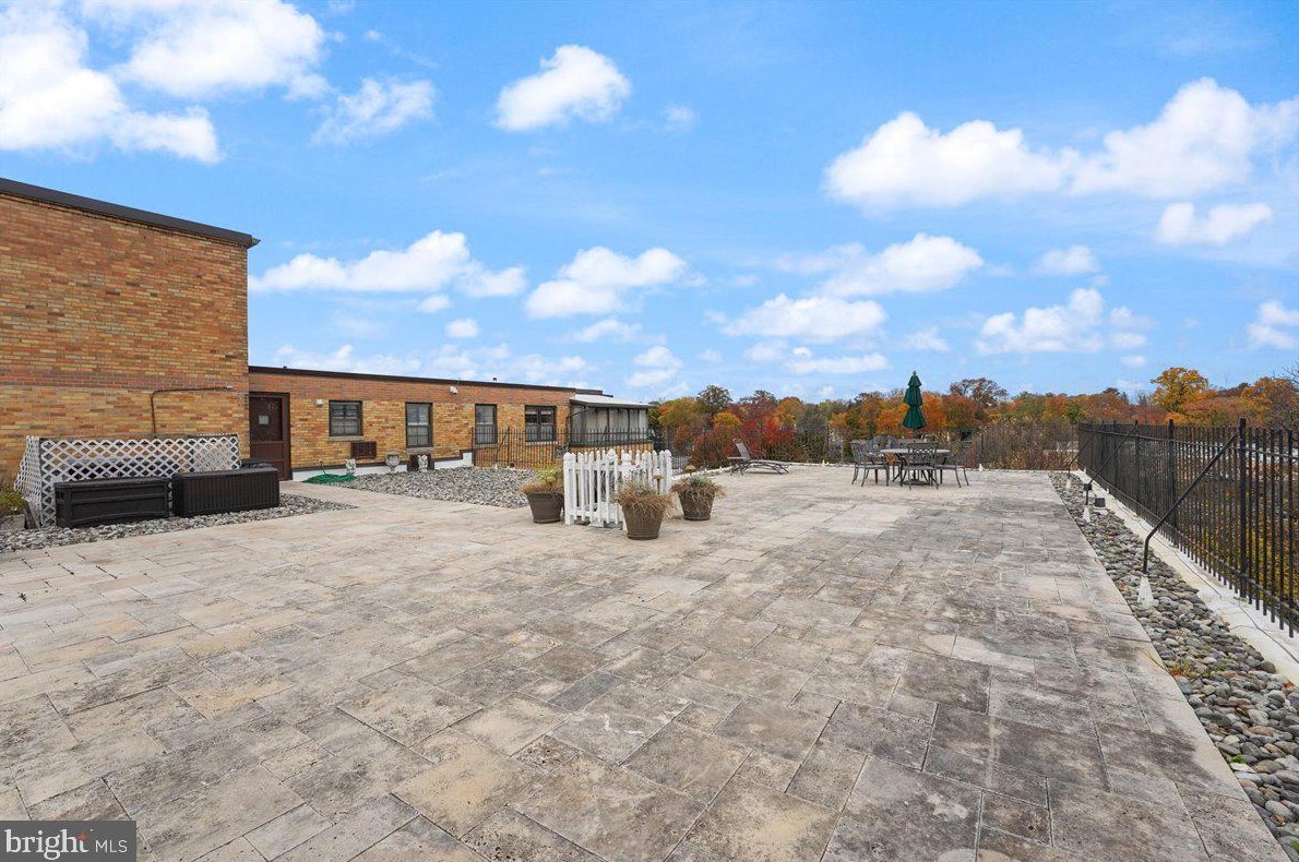 346 Lancaster Ave, Penn Wynne PA  19096-2239 exterior