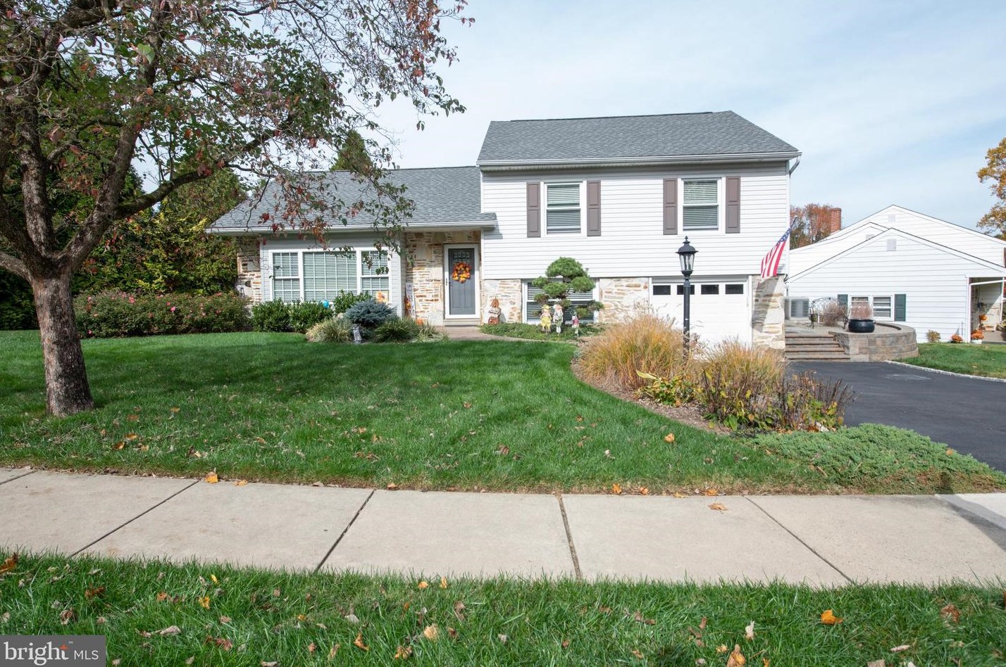 1014 Anna Rd, Huntingdon Valley, PA 19006