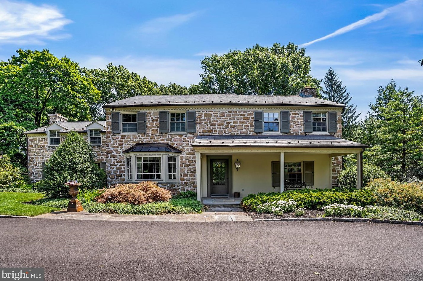 1435 Woodland Rd, Meadowbrook, PA 19046-1233