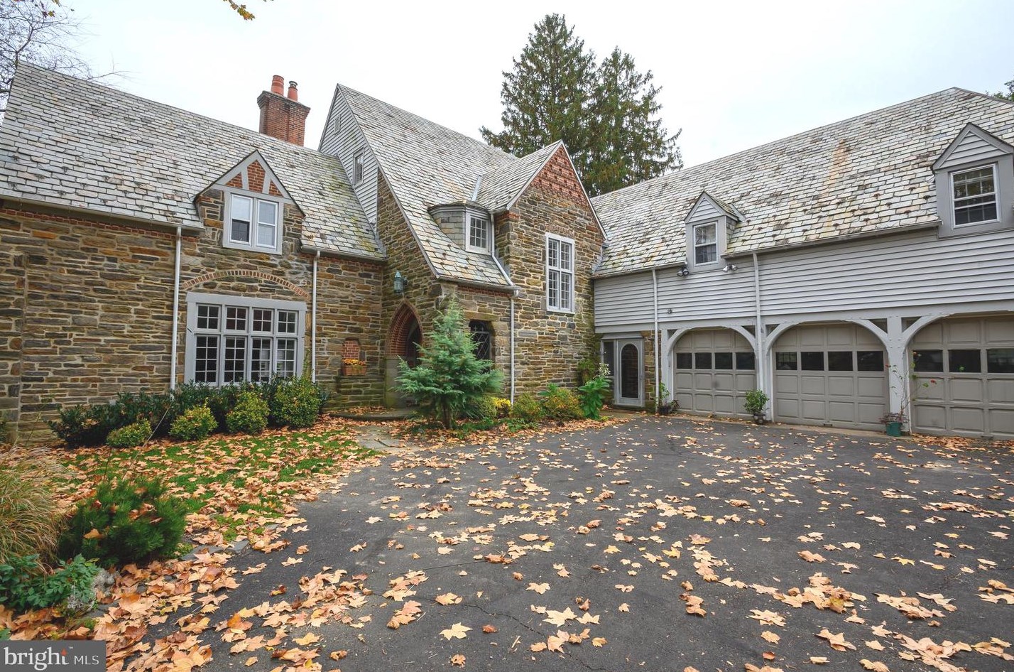 1230 Lenox Rd, Meadowbrook, PA 19046