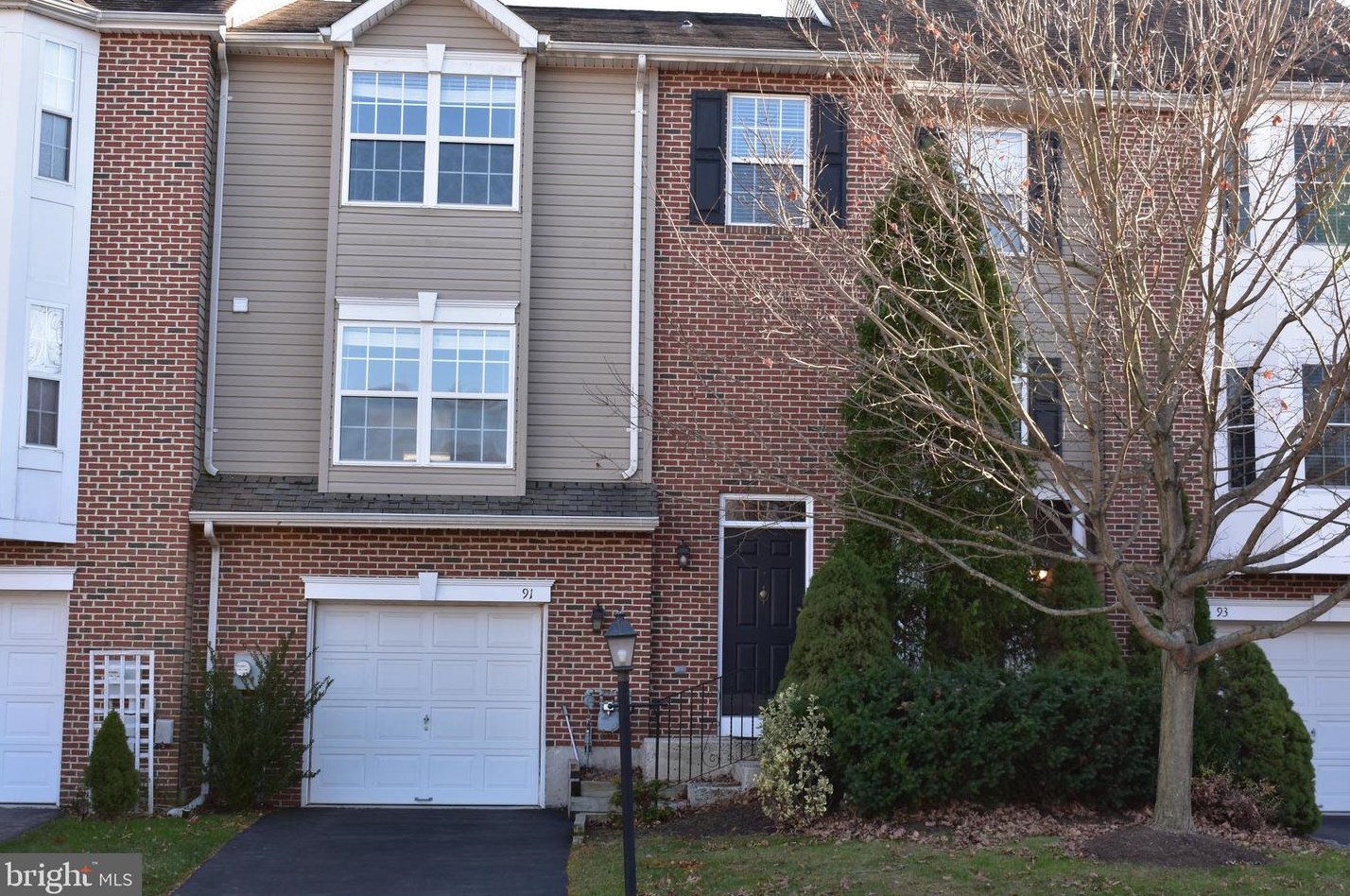 91 Hunt Club Dr, Collegeville, PA 19426