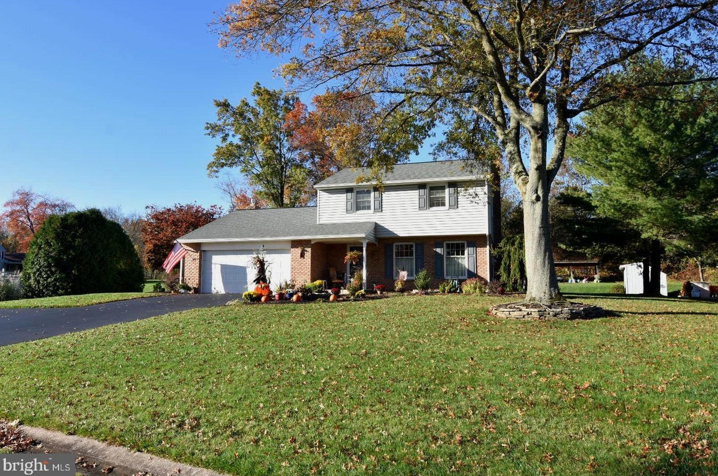 252 W Spruce St, Gilbertsville, PA 19525