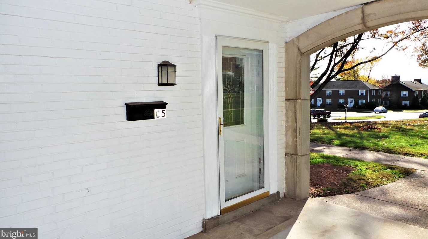 200 Maplewood Dr #c5, Pottstown, PA 19464