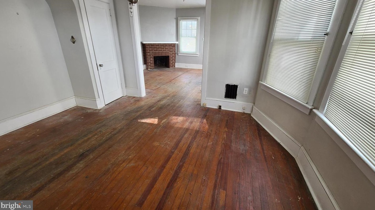 353 Keswick Ave, Ardsley PA  19038-4217 exterior