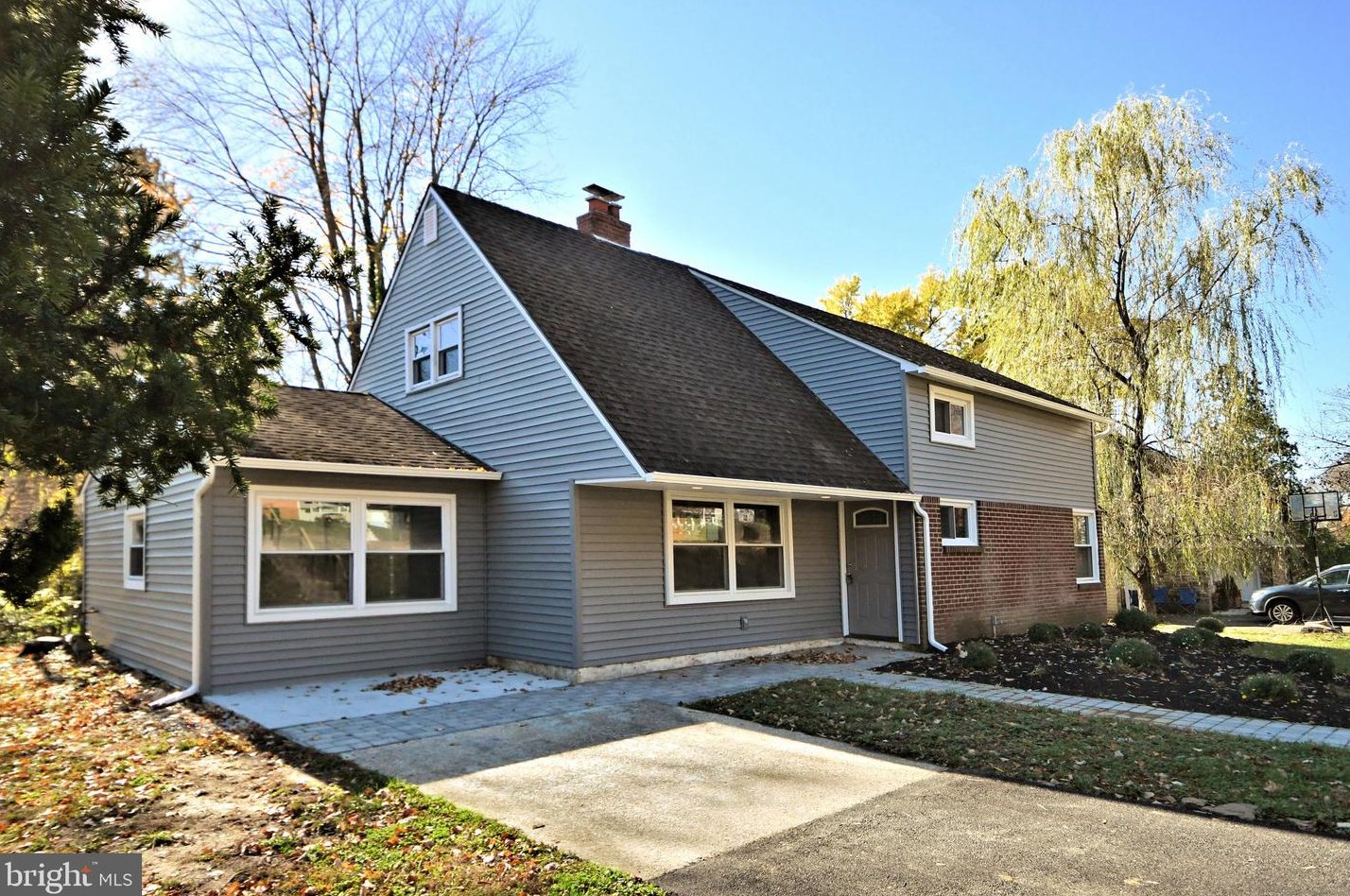 8718 Patton Rd, Ardsley, PA 19038-7432