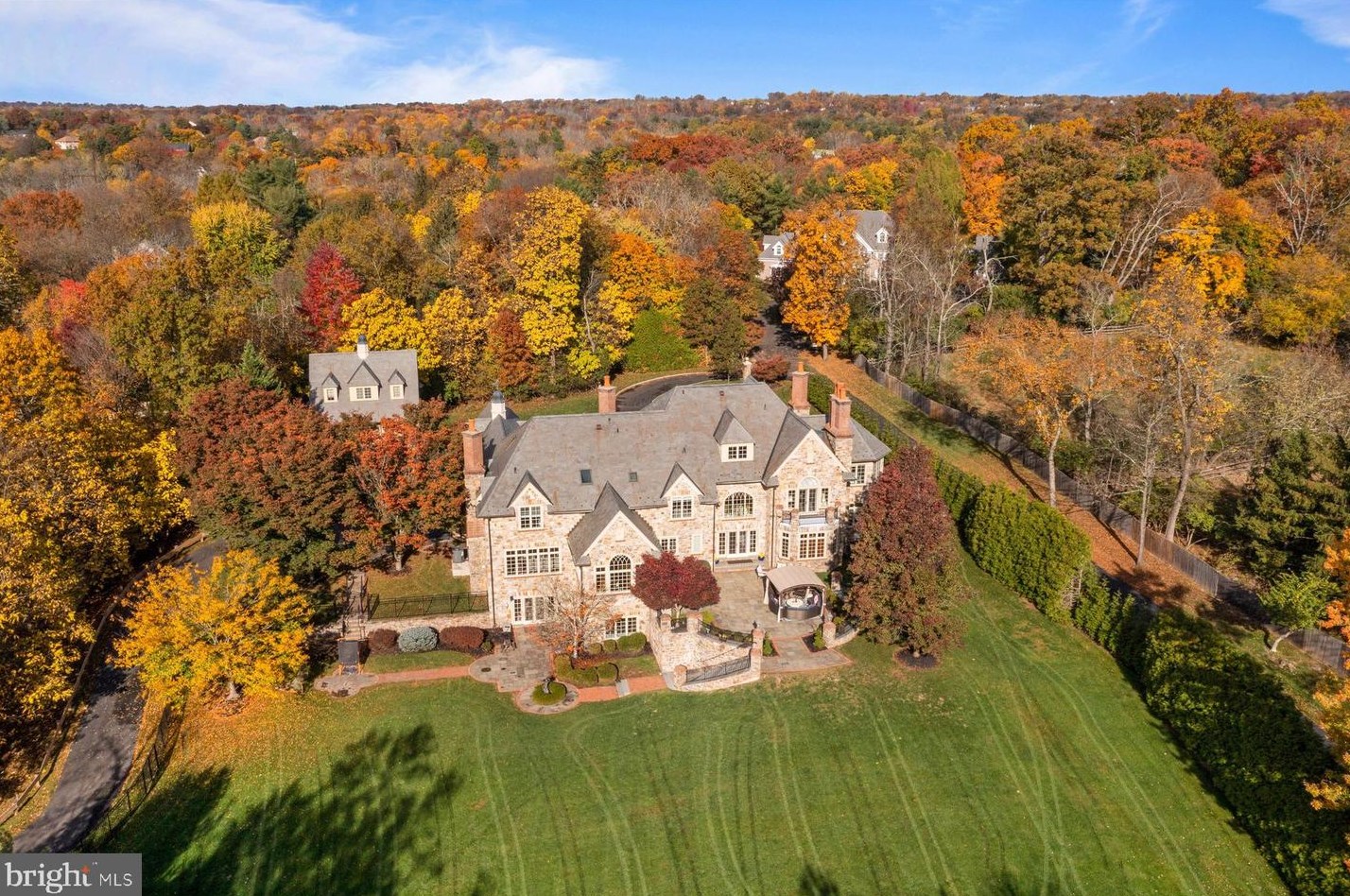 1343 Fording Brook Rd, Prospectville, PA 19002