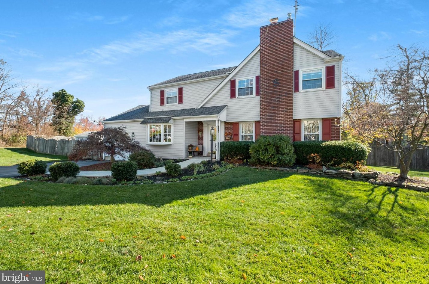 1418 Guiteras Dr, Blue Bell, PA 19422
