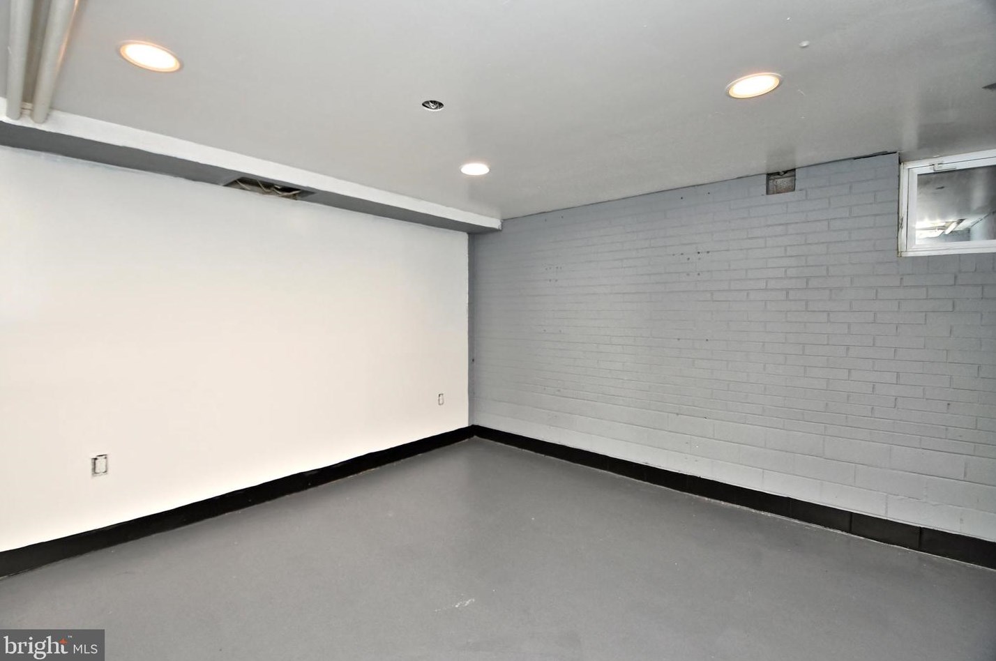 1608 Chattin Rd, Ardsley PA  19038-7119 exterior