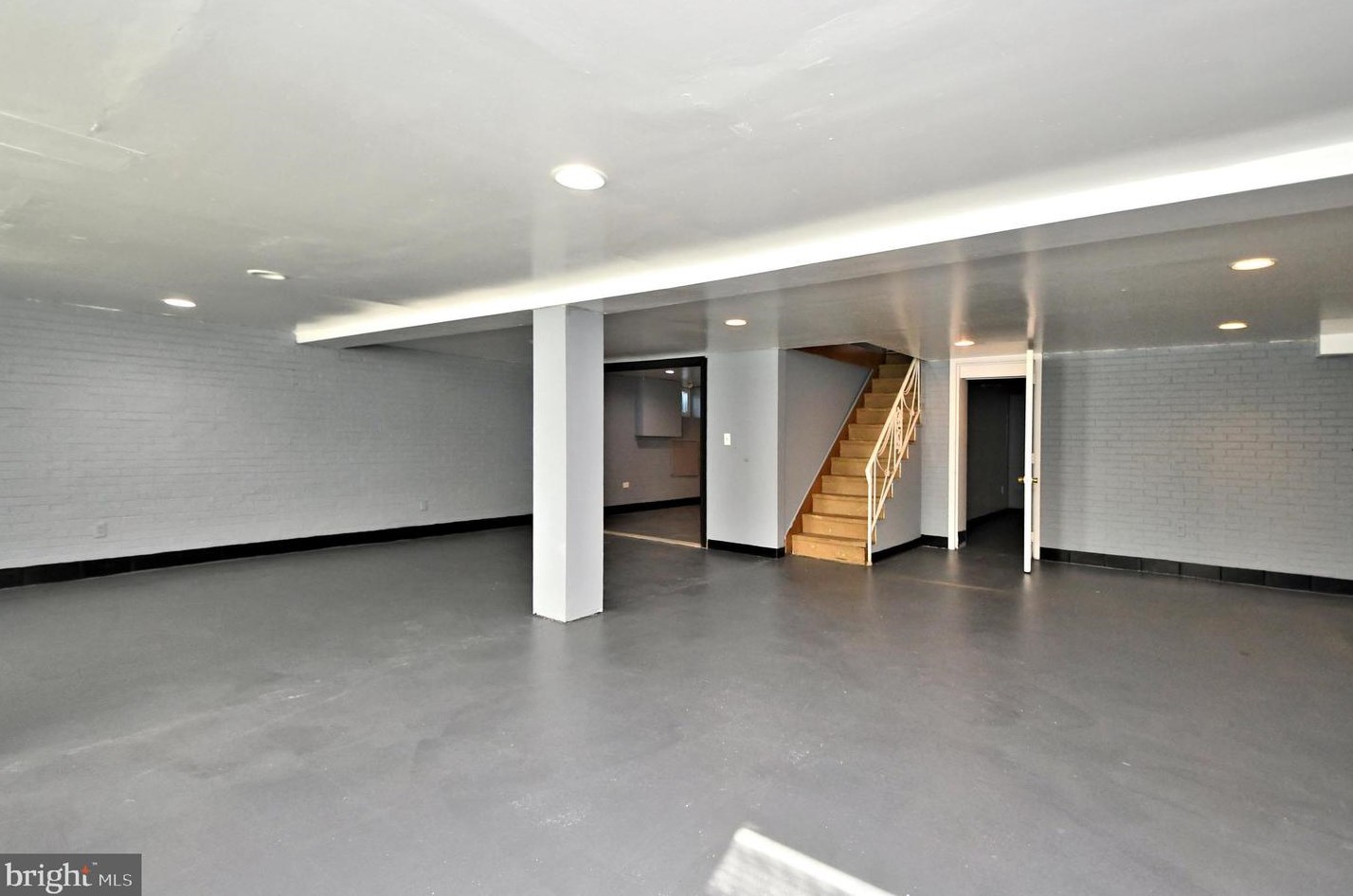 1608 Chattin Rd, Ardsley PA  19038-7119 exterior