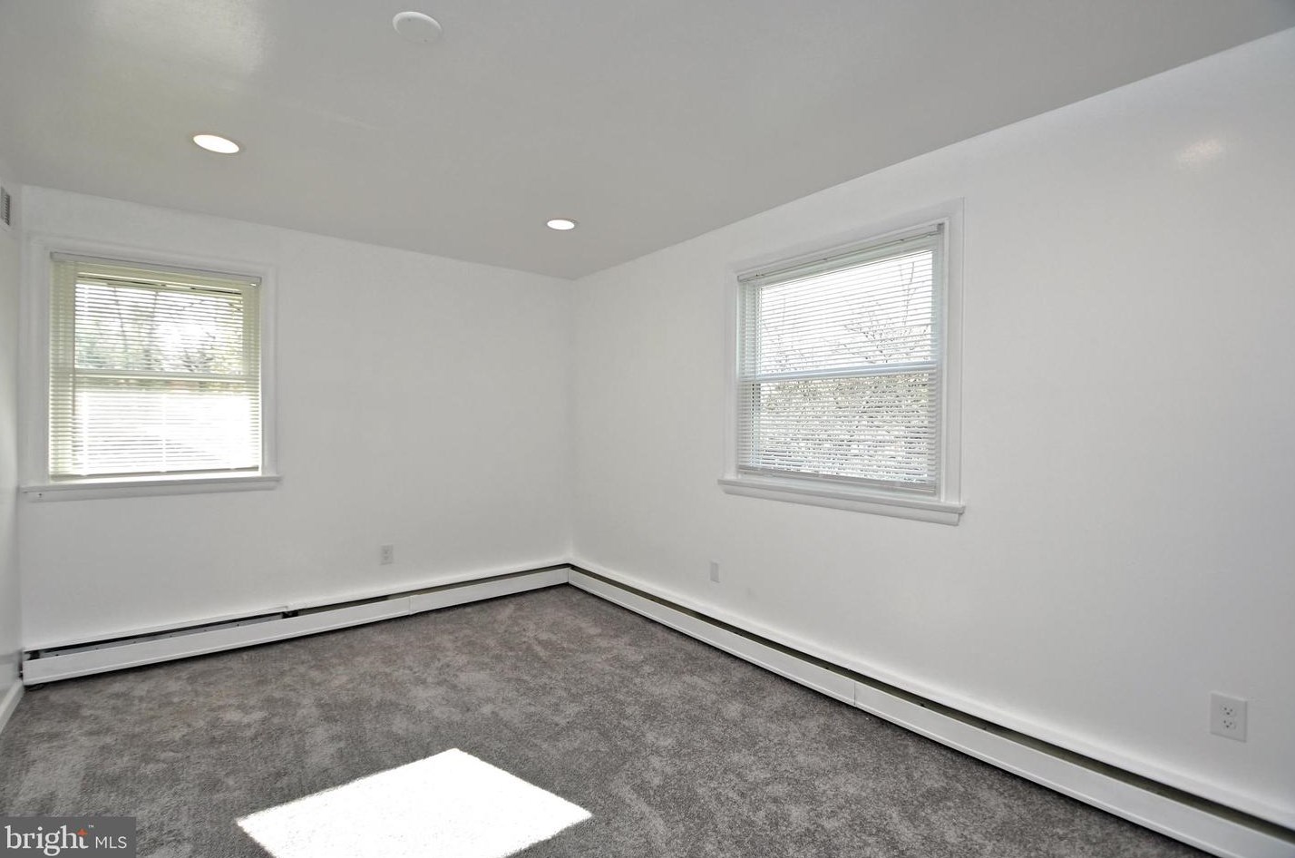 1608 Chattin Rd, Ardsley PA  19038-7119 exterior