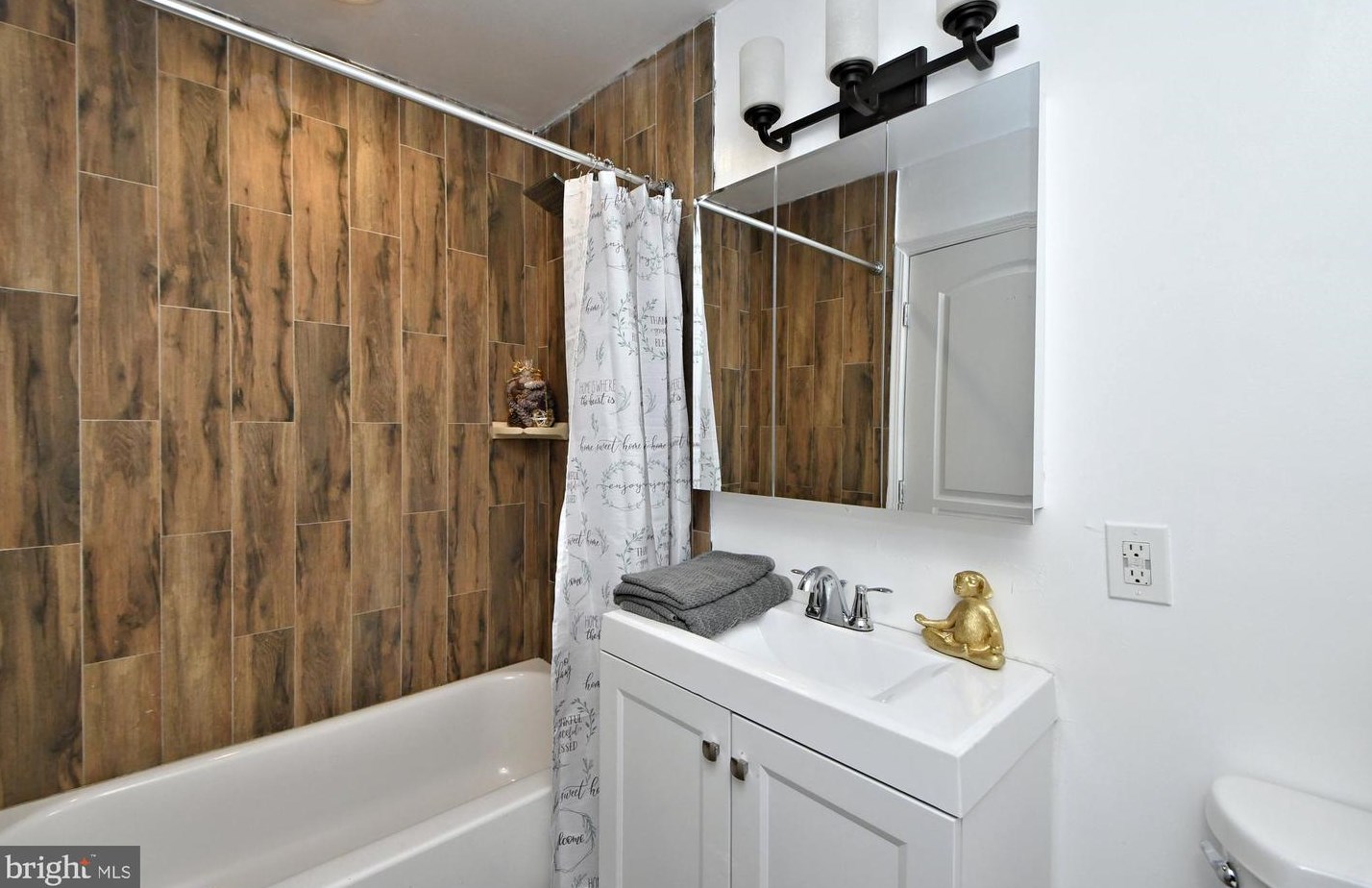 1608 Chattin Rd, Ardsley PA  19038-7119 exterior