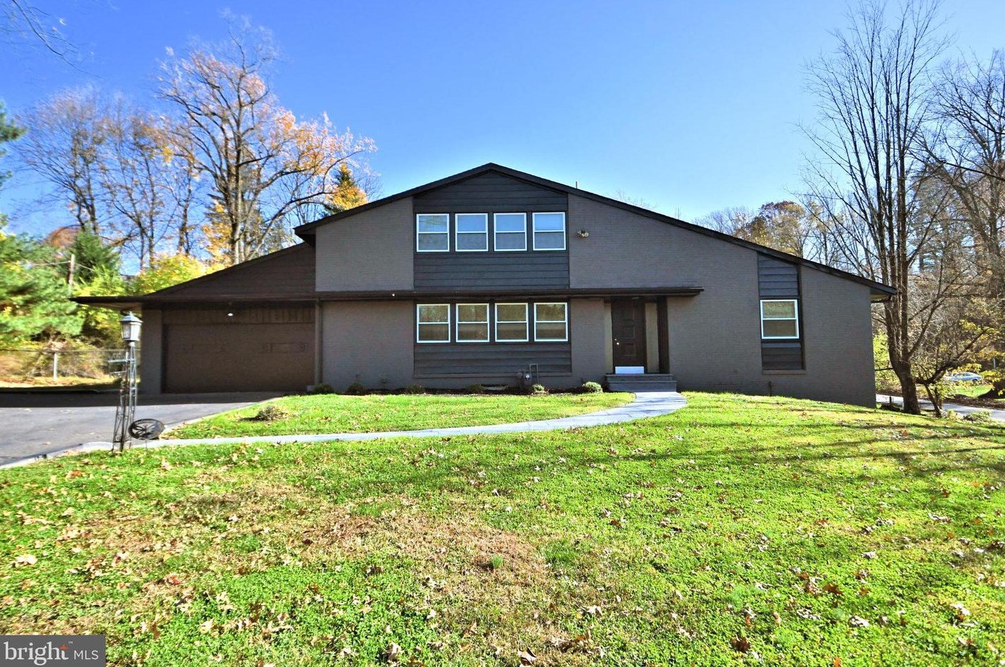 1608 Chattin Rd, Ardsley, PA 19038-7120