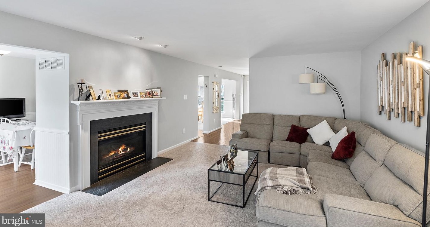 1037 Kingsdown Ct, Prospectville, PA 19002