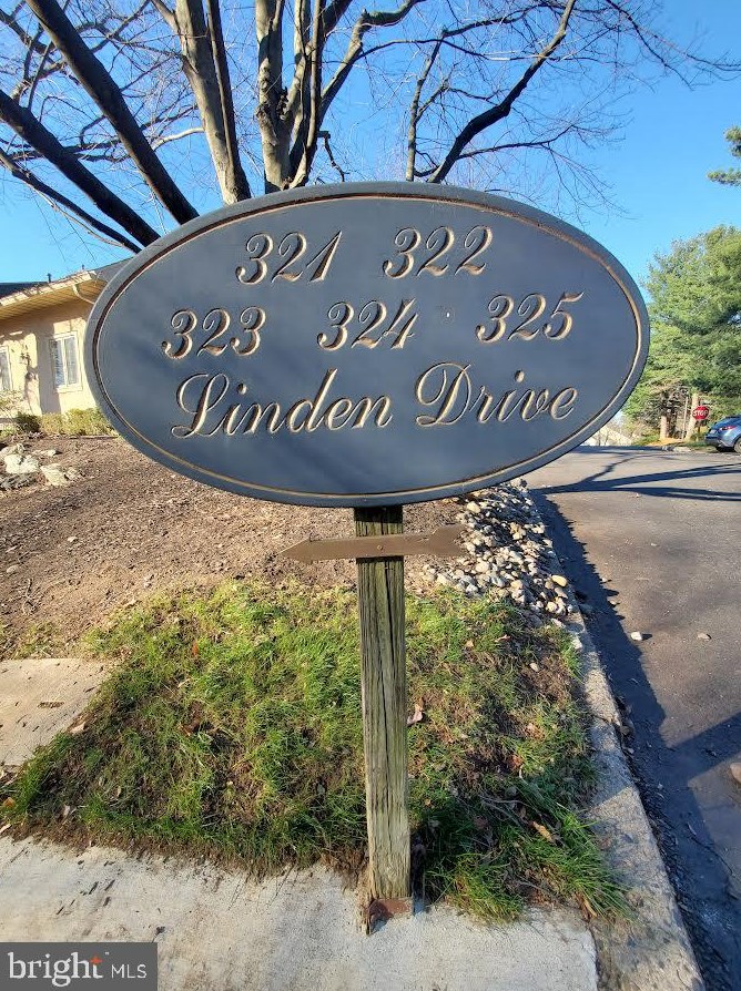 324 Linden Dr, Melrose Park, PA 19027