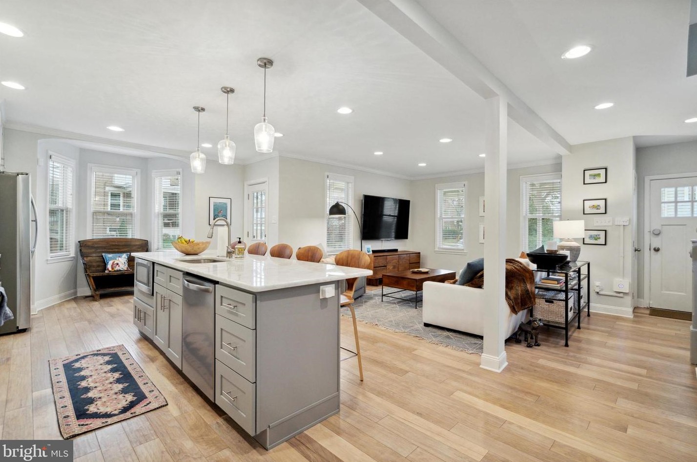 1023 Pleasant St, Ardsley, PA 19038-8028