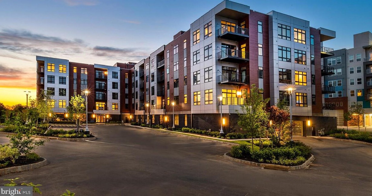 575 S Goddard Blvd #512, Norristown, PA 19406