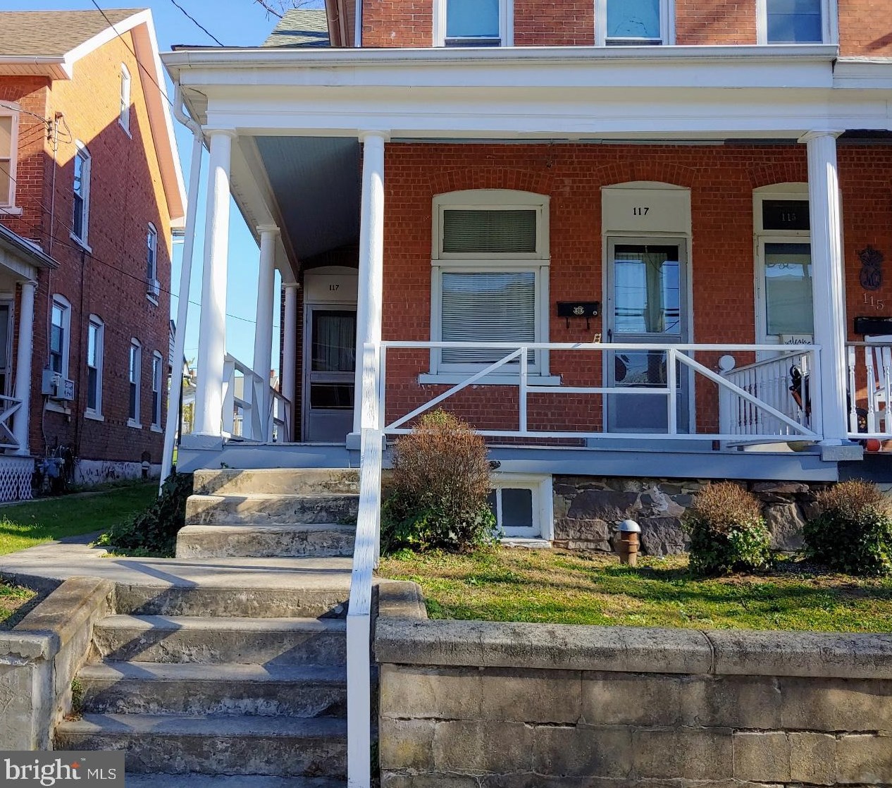 117 Jefferson St, East Greenville, PA 18041-1622