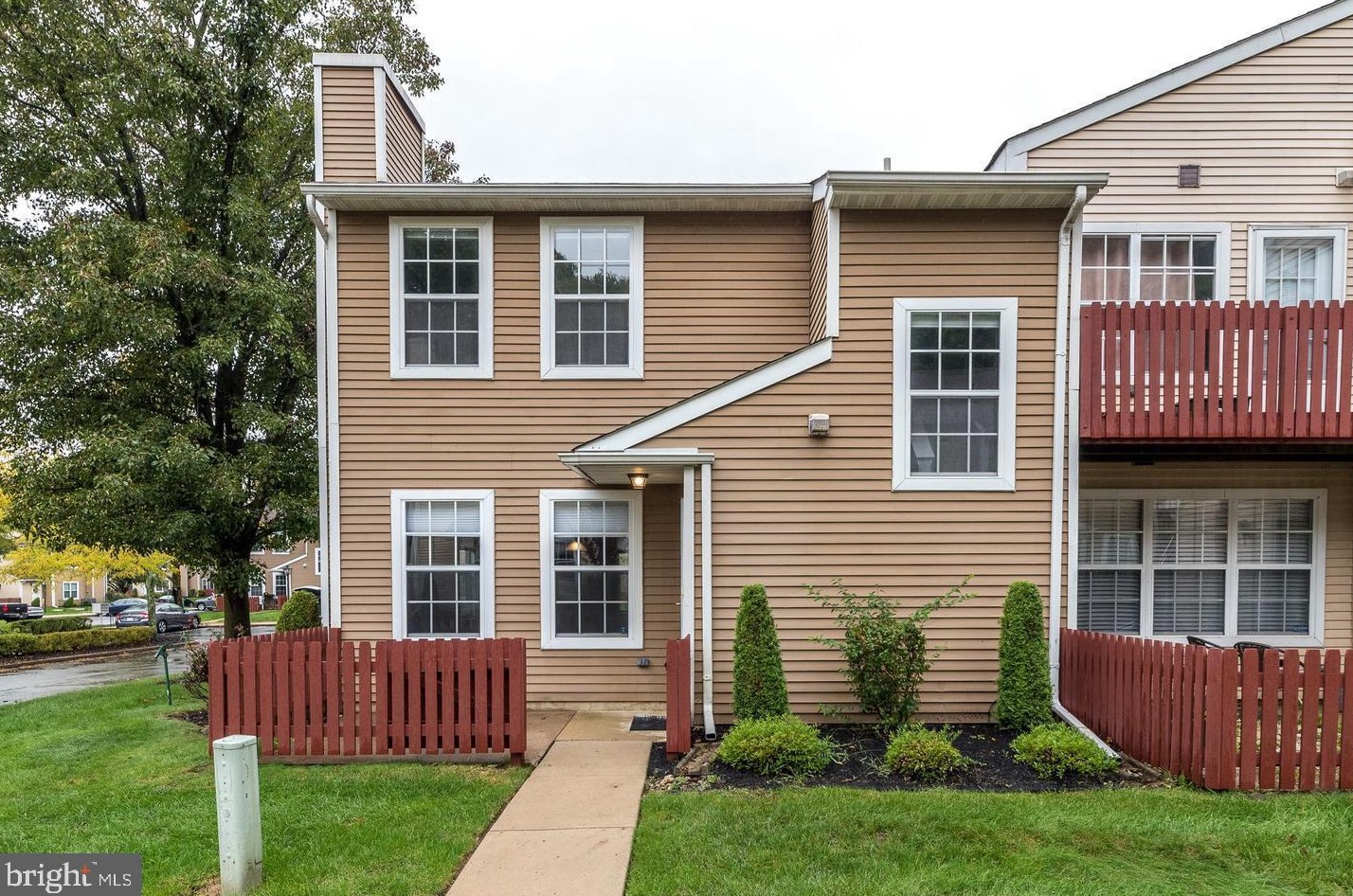 37 Woodbine Ct, Horsham, PA 19044