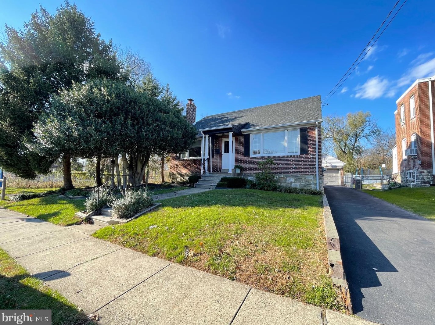7940 Church Rd, Meadowbrook, PA 19046