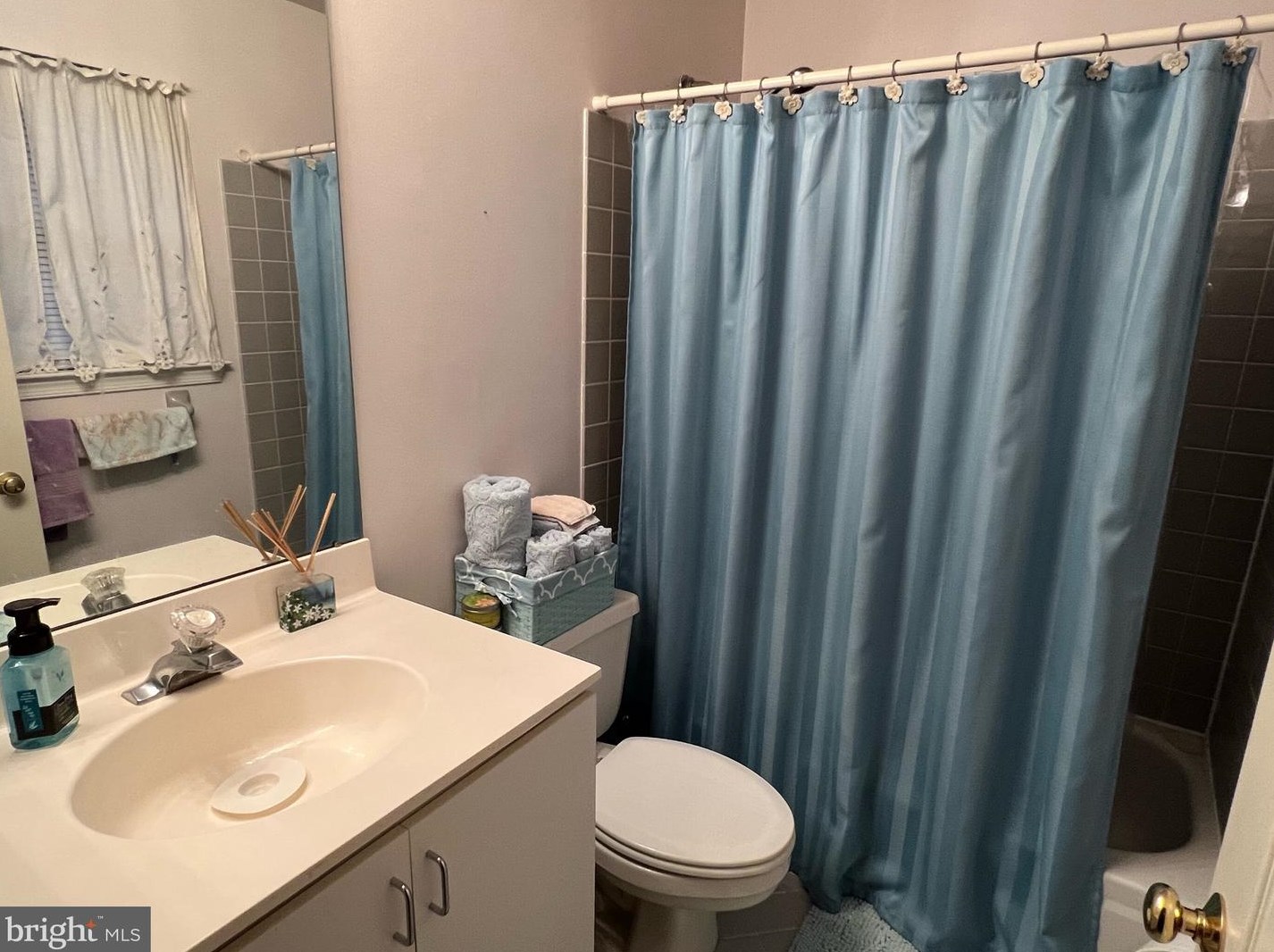 2200 Harvard Dr, North Wales PA 19454-3779 exterior