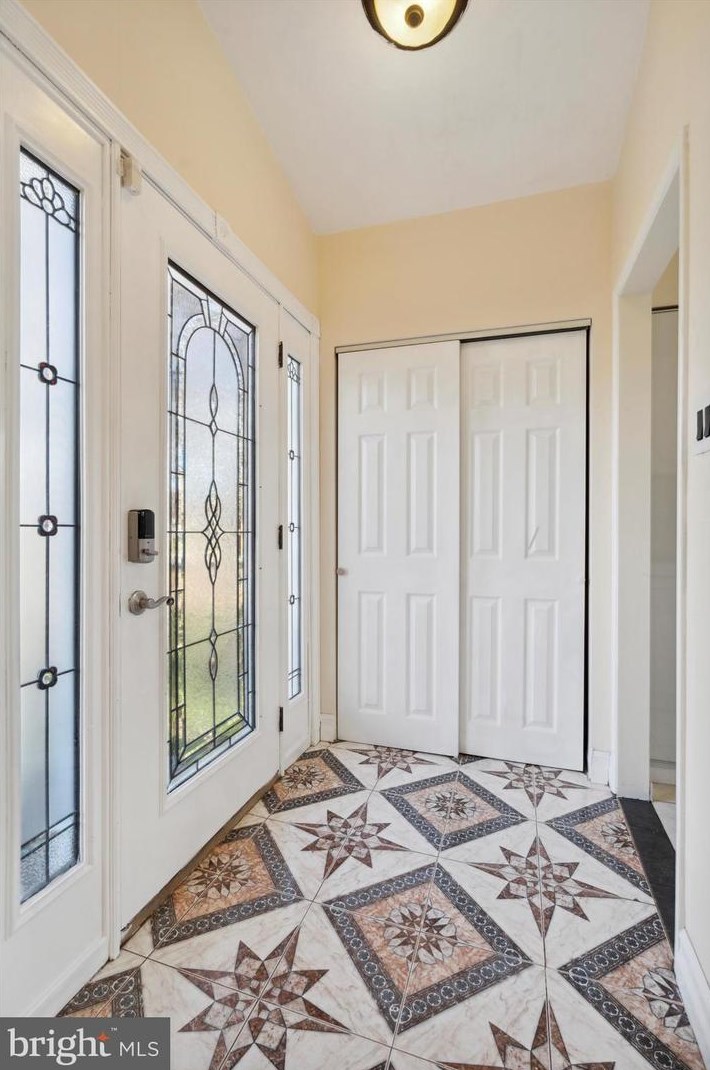 1536 Clearview Ave, Blue Bell, PA 19422