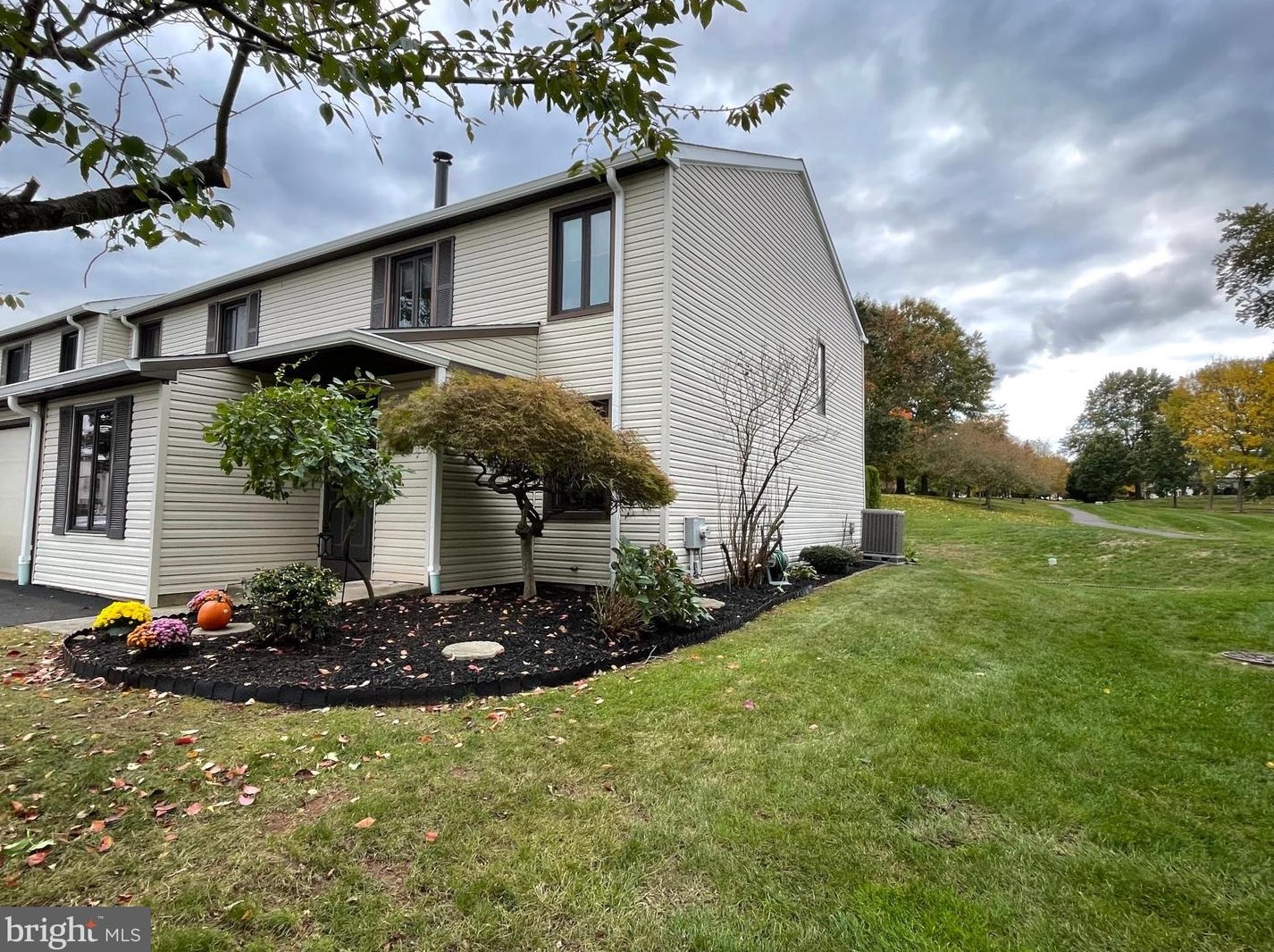 1015 Winfield Ct, Lansdale, PA 19446