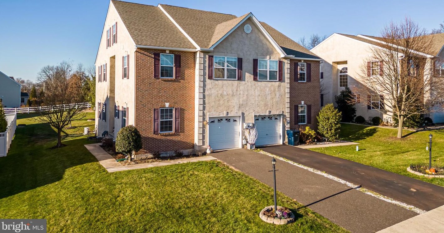 545 Clearview Dr, Souderton, PA 18964