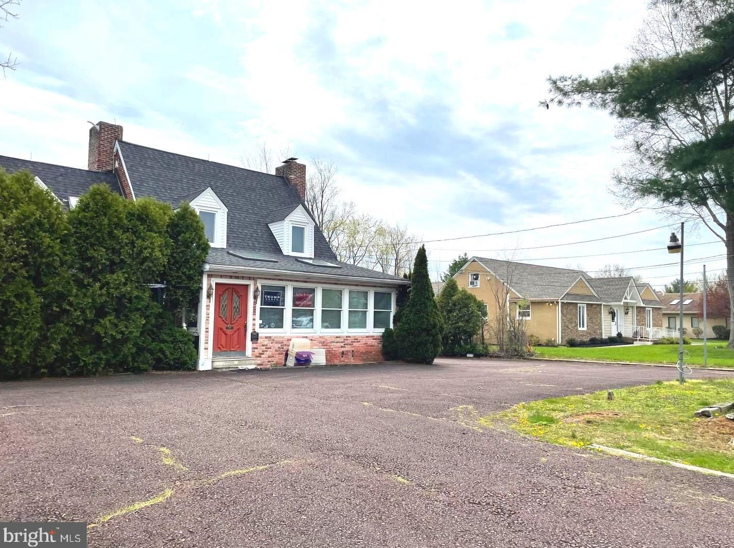 2415 N Broad St, Colmar, PA 18915