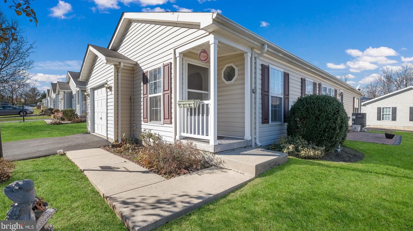 3021 Inkberry Cir, North Wales, PA 19454-4442