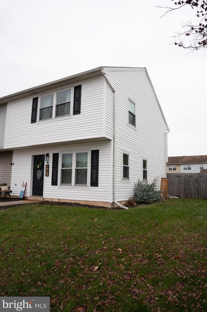 447 Blaker Dr, East Greenville, PA 18041-1756