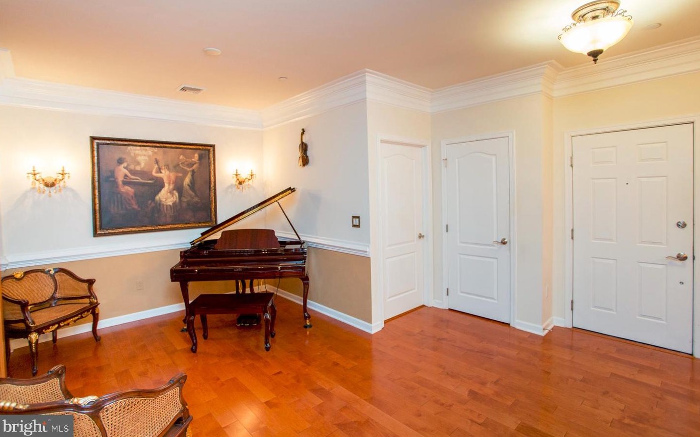 534 Carson Terrace, Huntingdon Valley, PA 19006