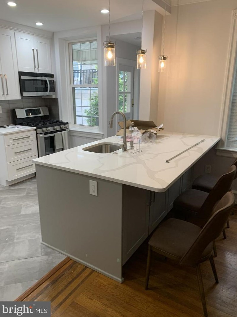 52 Walton Ave, Ardmore, PA 19003