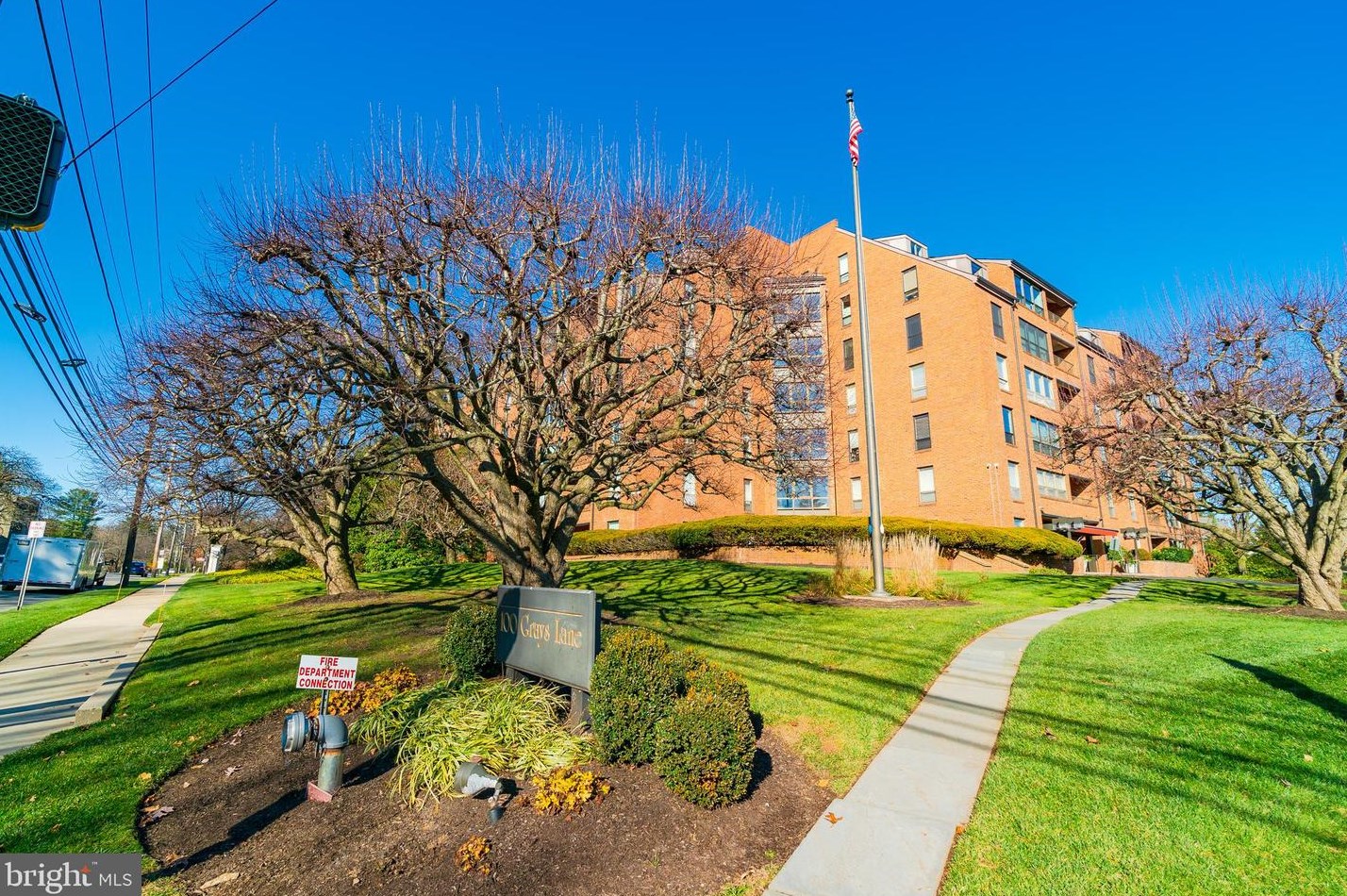 100 Grays Ln #208, Haverford, PA 19041