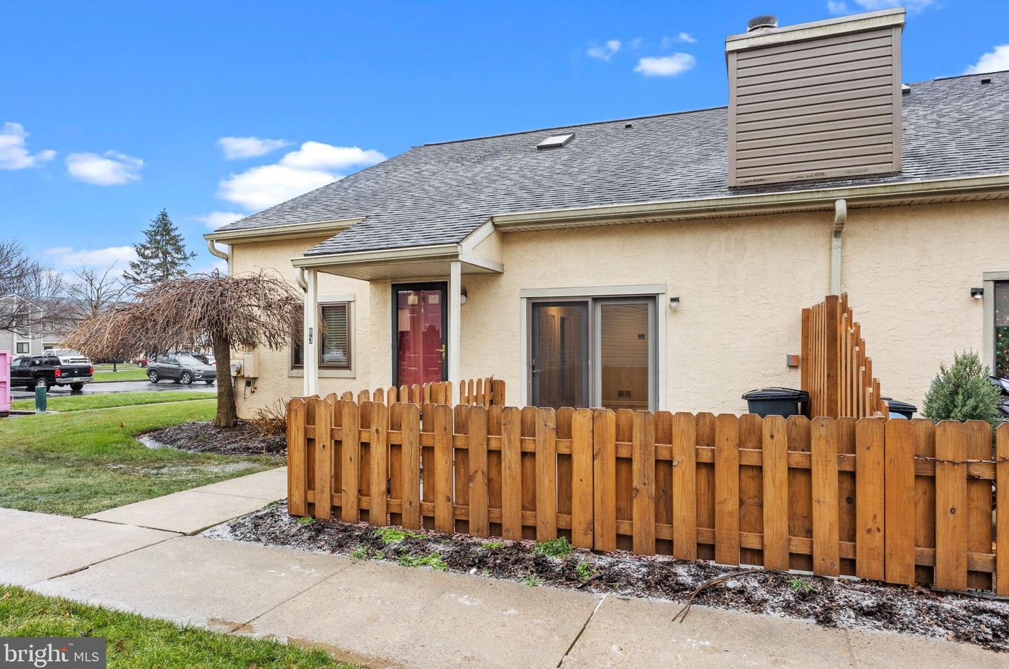 83 Ash Stoker Ln, Horsham, PA 19044-1948