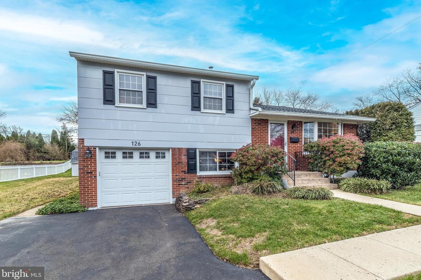 126 Susan Ave, Willow Grove, PA 19090