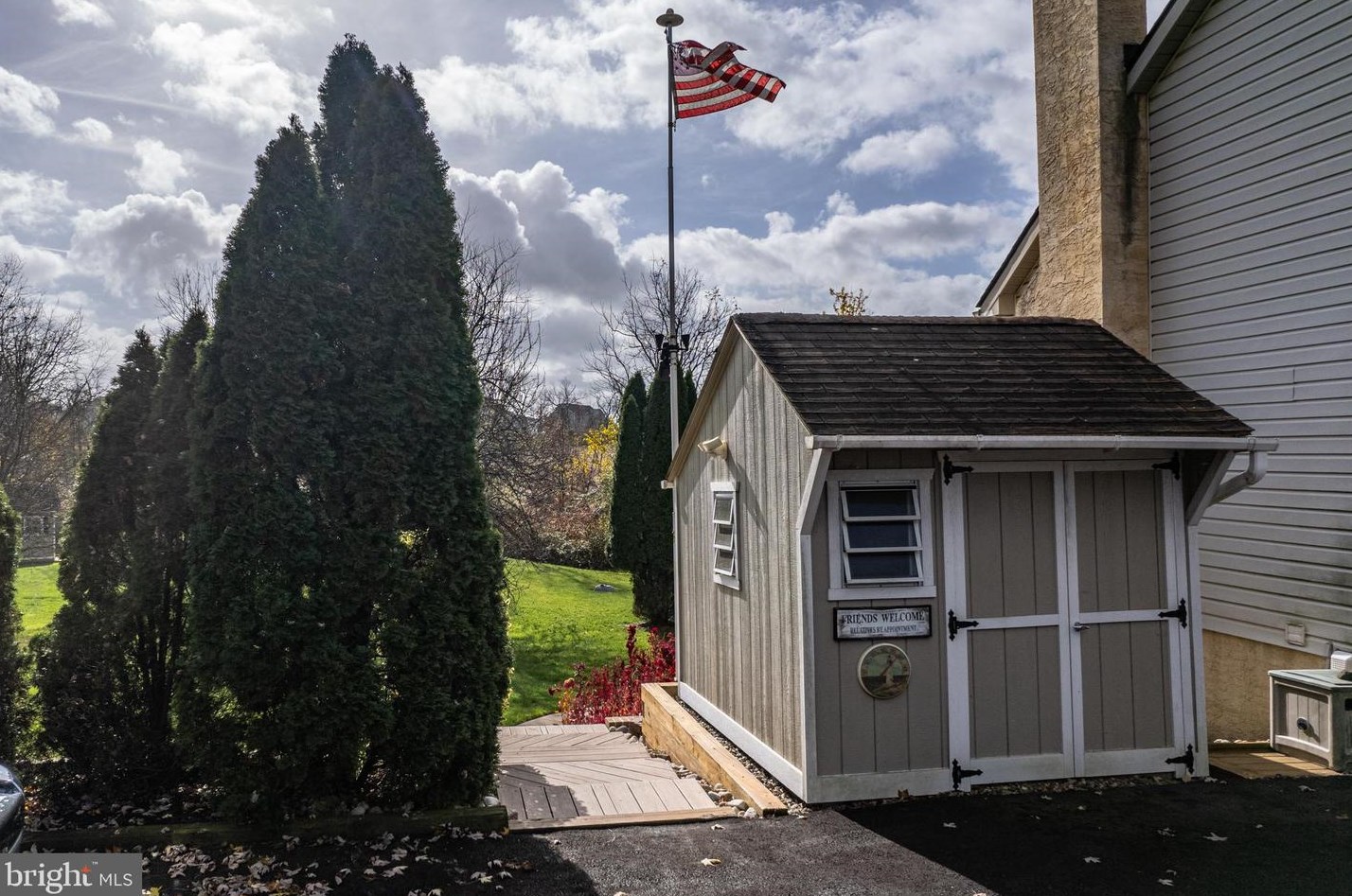 4 Sprouse Cir, Limerick, PA 19468